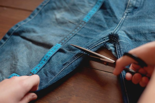 How Can Upcycling Initiatives Reduce the UK's Fashion Industry Waste?