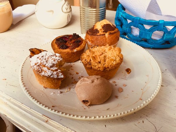 How to Bake a Gourmet Spanish Almond Cake with Citrus Essence?